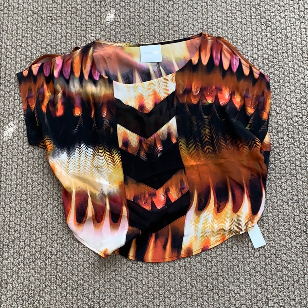 Blouse by Line and Dot